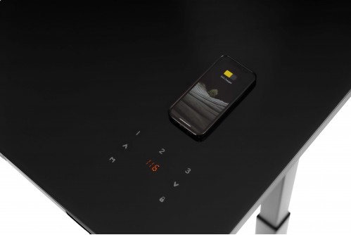 Prodesk Glass - ергономично бюро с безжично зарядно за смартфон черно