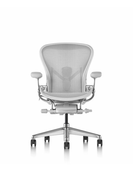 Стол за бюро Herman Miller Aeron размер C, Mineral – изглед отпред с напълно регулируеми подлакътници